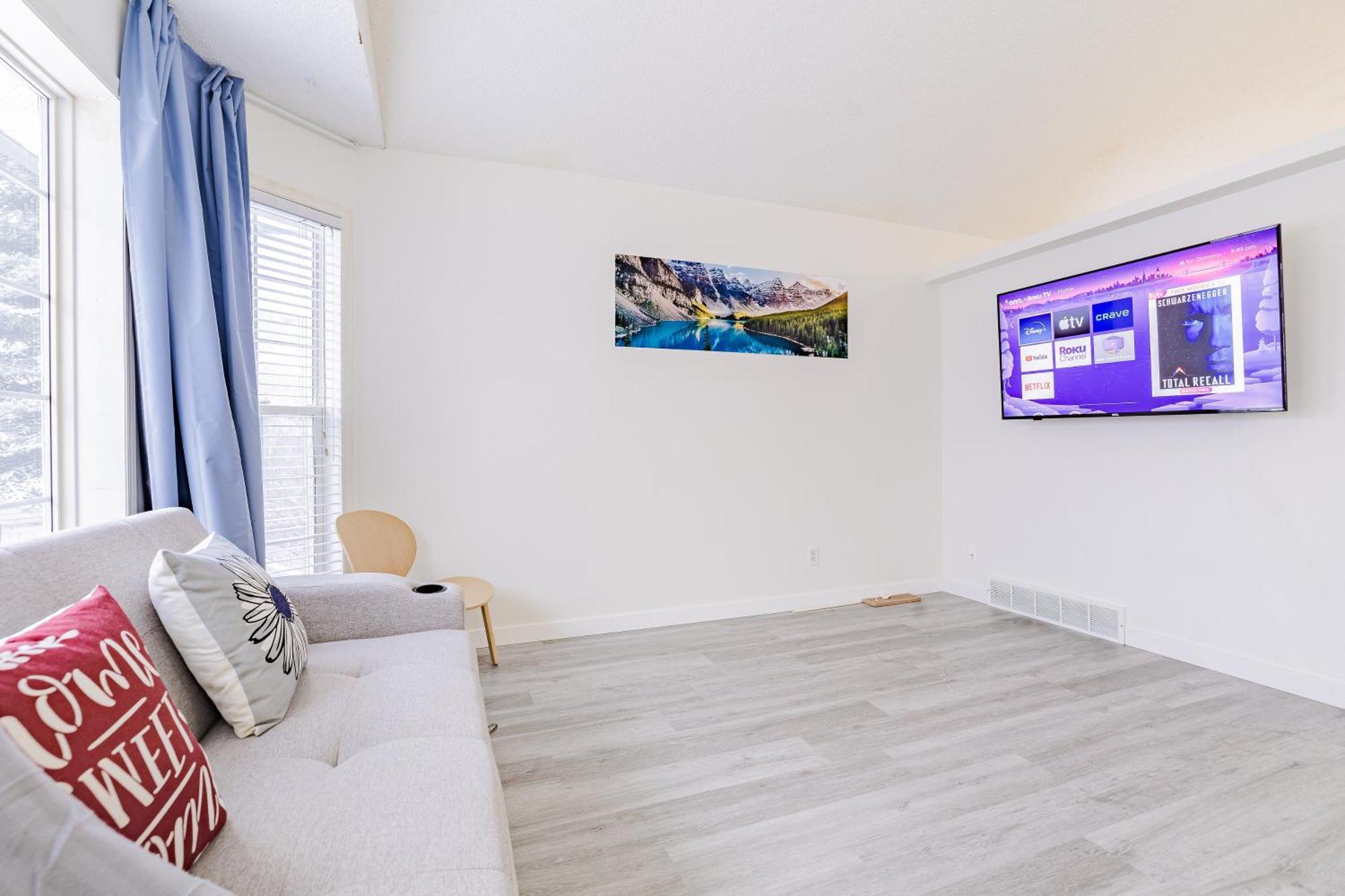 Main Floor Suite, 3 Bdr, 4Bd Spacious And Cozy YYC Екстериор снимка